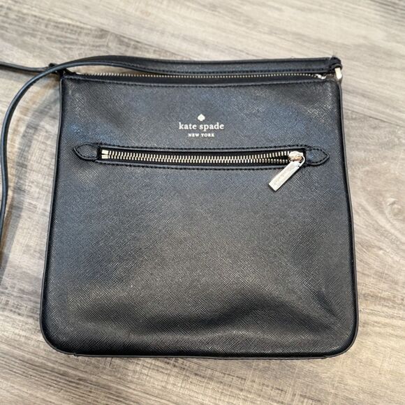 kate spade Handbags - Kate Spade Sadie North South Crossbody in Black